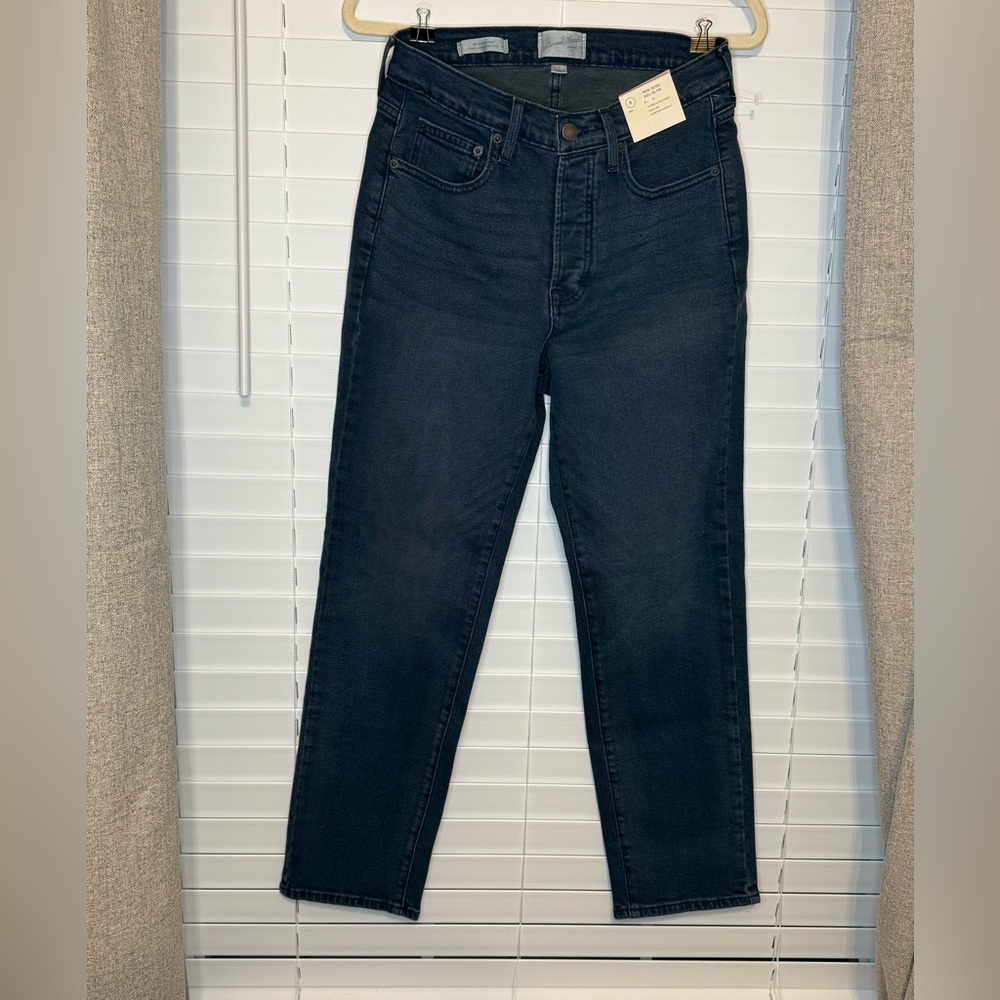 Universal Thread Women's Straight Jeans - Dark Blue
